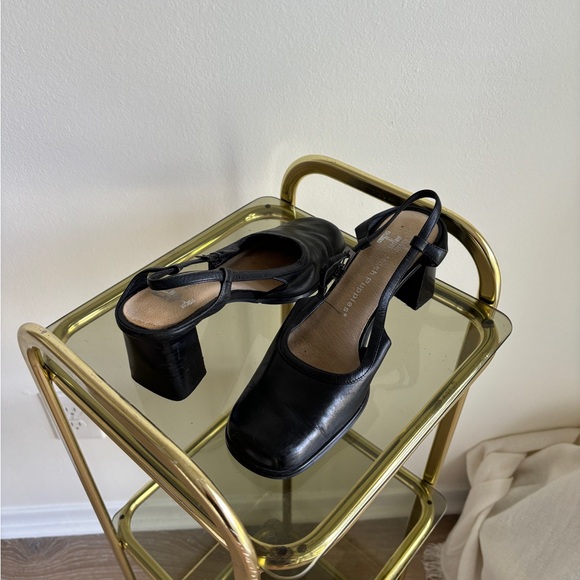 Vintage Black Leather Kitten Square Heels - Picture 5 of 7